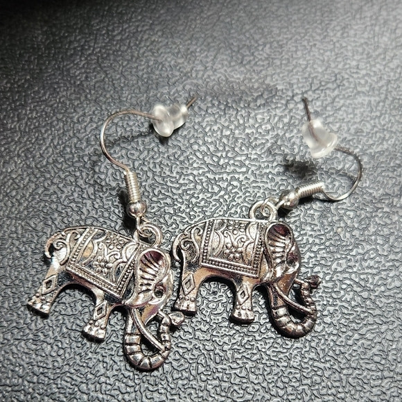 Ornate Silver Elephant Earrings Indian Elephant Earrings NWT - Picture 9 of 10